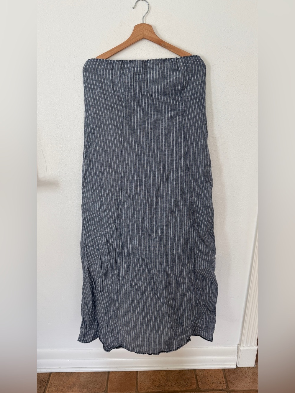 100% European Linen Strapless Maxi Dress - Picture 6 of 11